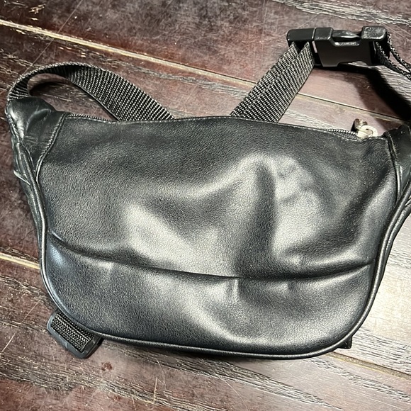 women’s waist travel pack leather - Picture 5 of 5